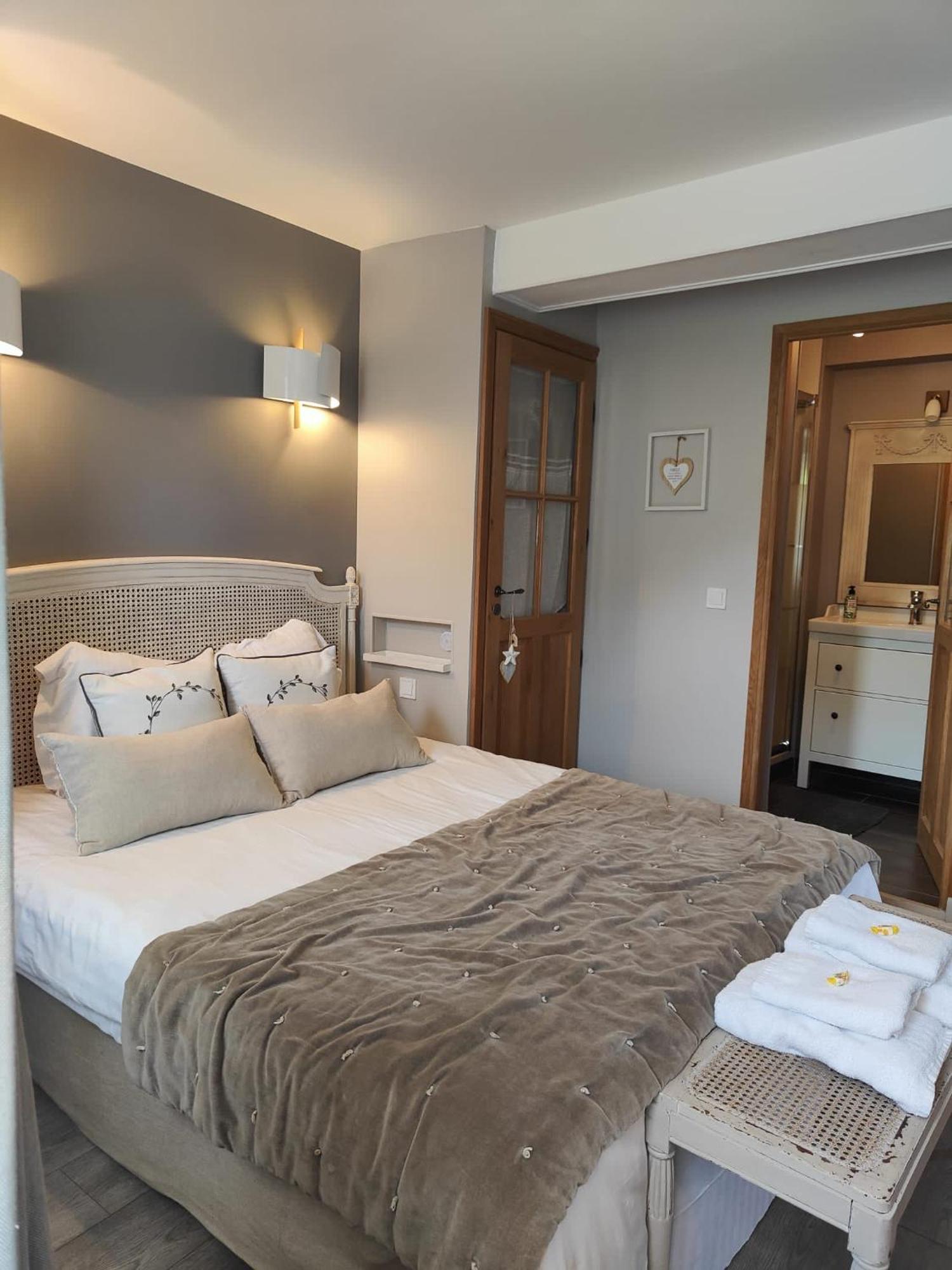 Le Paddock - Chambres Et Table D'Hotes Le Déluge Exteriör bild